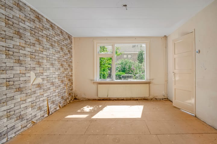 Tussenwoning te koop: Molenstraat 60, Zoetermeer
