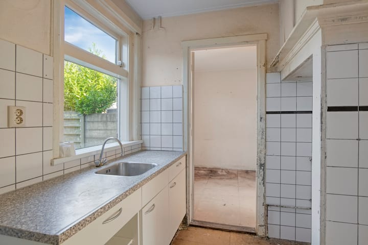 Tussenwoning te koop: Molenstraat 60, Zoetermeer