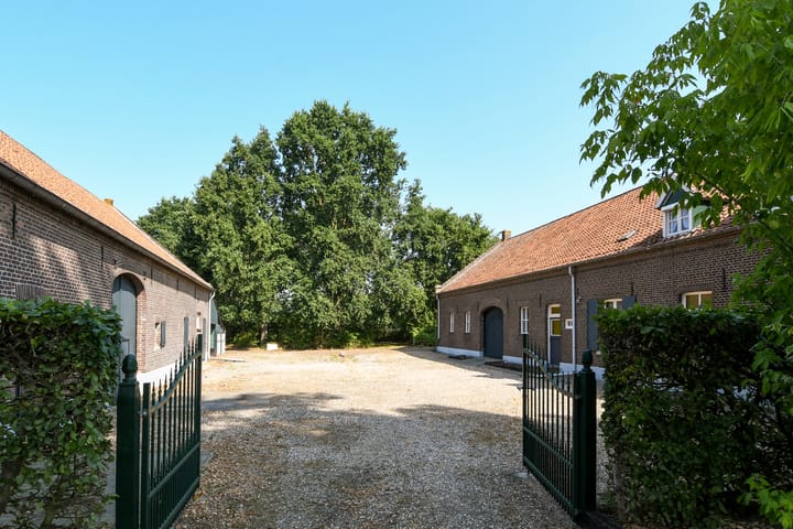 Vrijstaande woning te koop: Rijksweg 13, Kessel