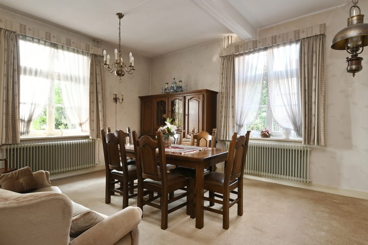 Vrijstaande woning te koop: Rijksweg 13, Kessel