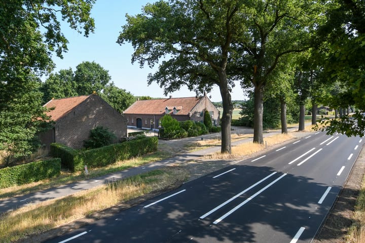 Vrijstaande woning te koop: Rijksweg 13, Kessel