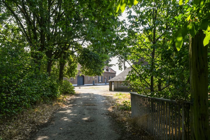 Vrijstaande woning te koop: Rijksweg 13, Kessel
