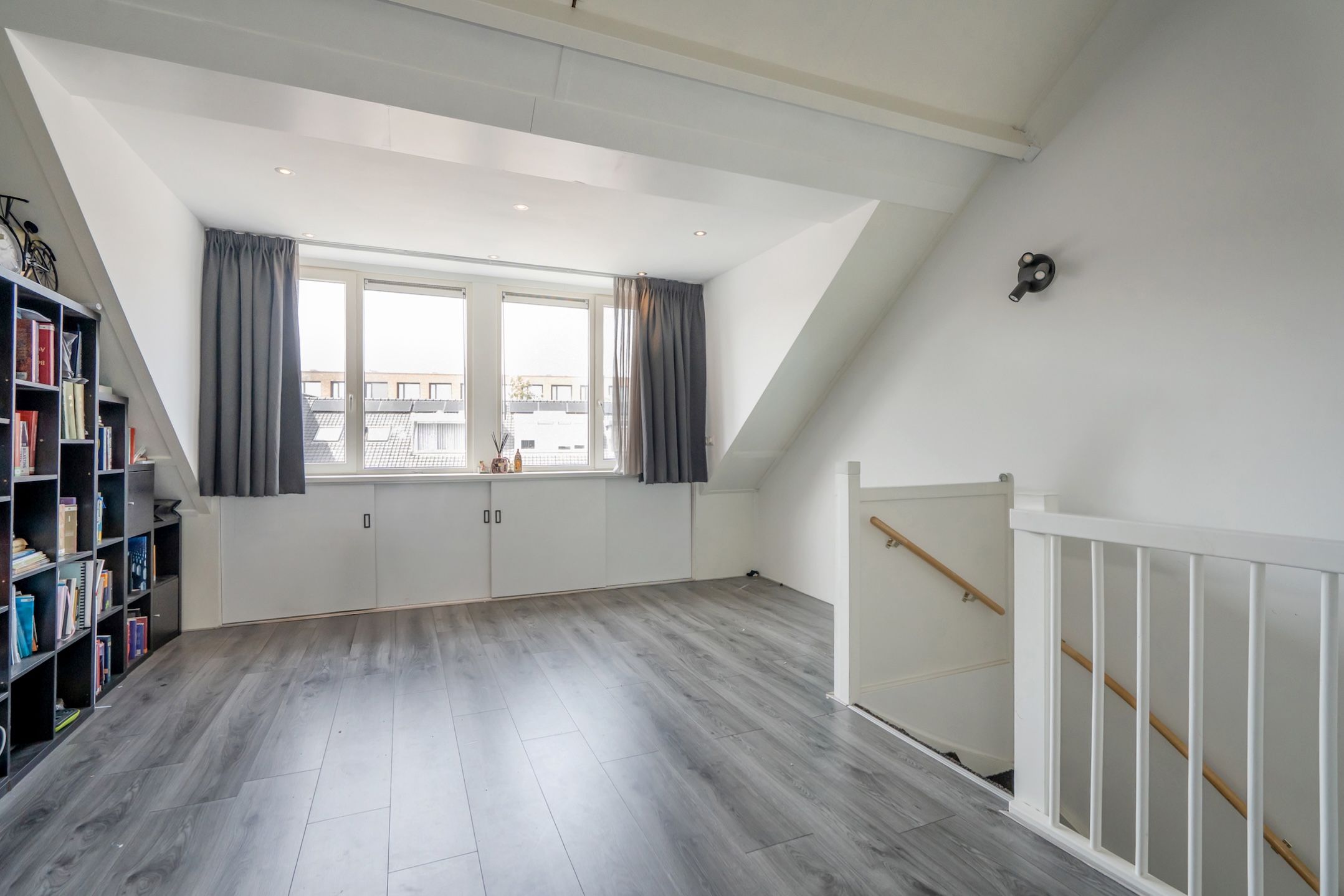 Photo 30 of Abraham van Beyerenstraat 115