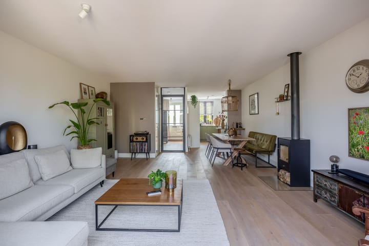 Tussenwoning te koop: Landvoogdes 11, Brielle
