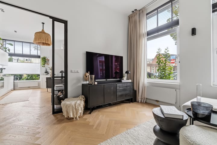 Appartement te koop: Roerstraat 1, 'S-Gravenhage