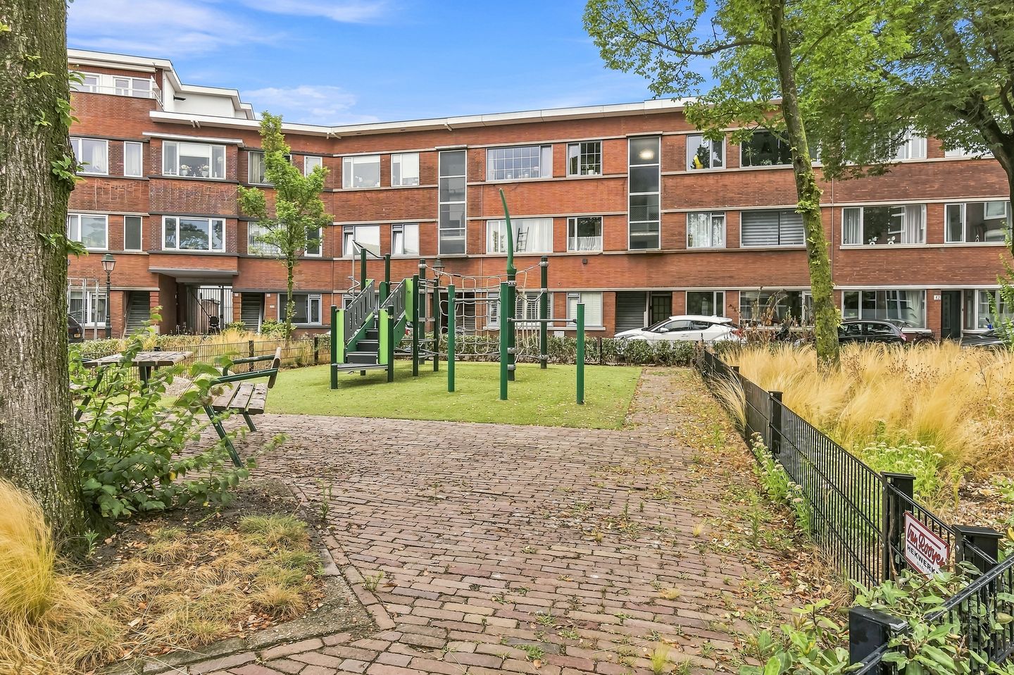 Foto 40 van Roerstraat 1
