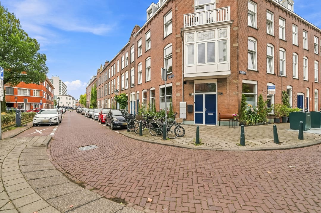 Foto 41 van Roerstraat 1