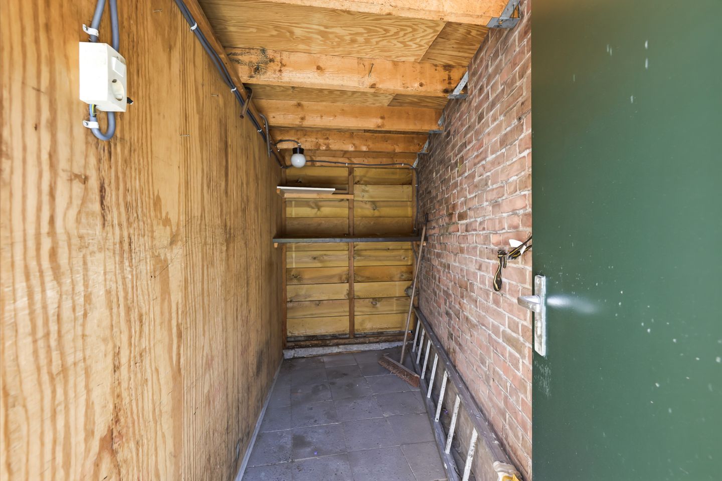 Photo 19 of Van Dishoeckstraat 29