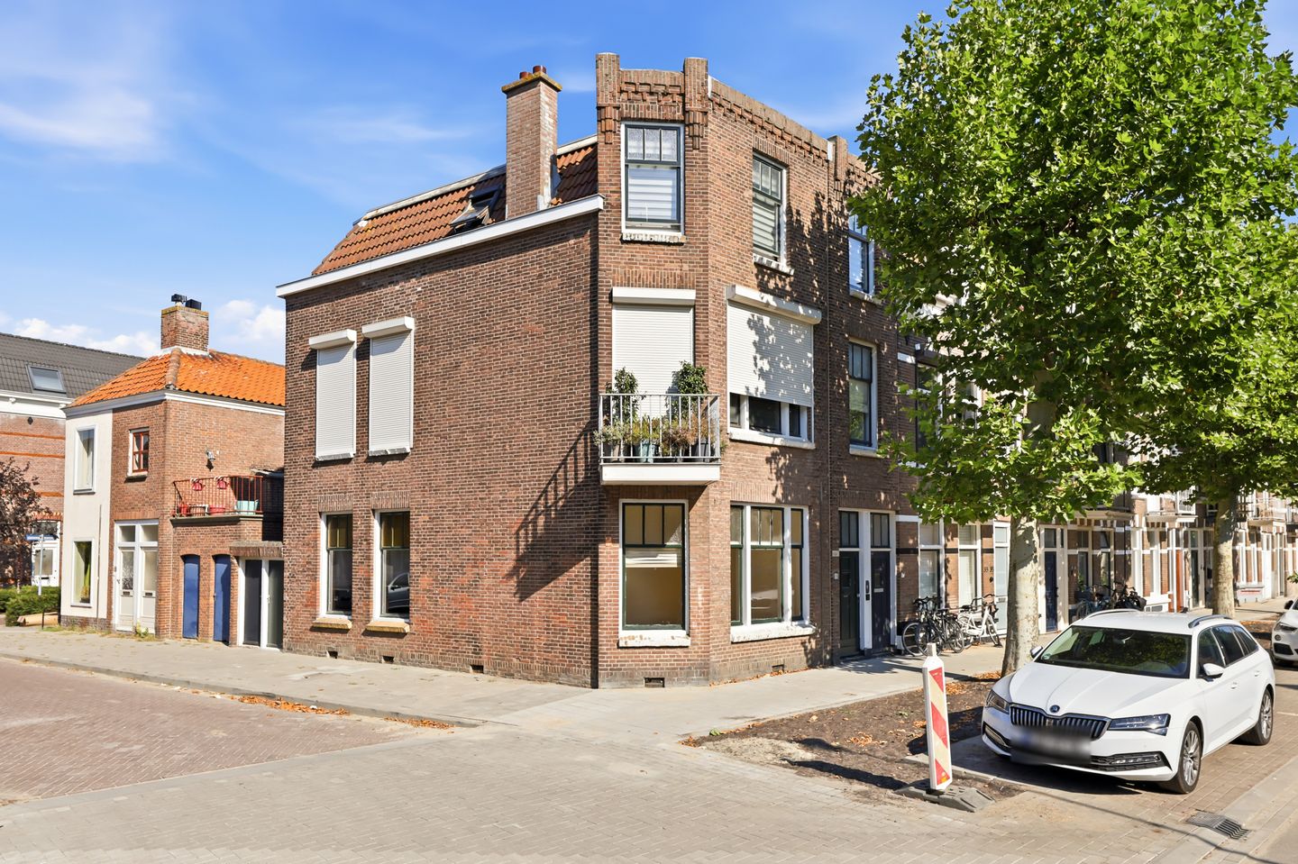 Photo 1 of Van Dishoeckstraat 29