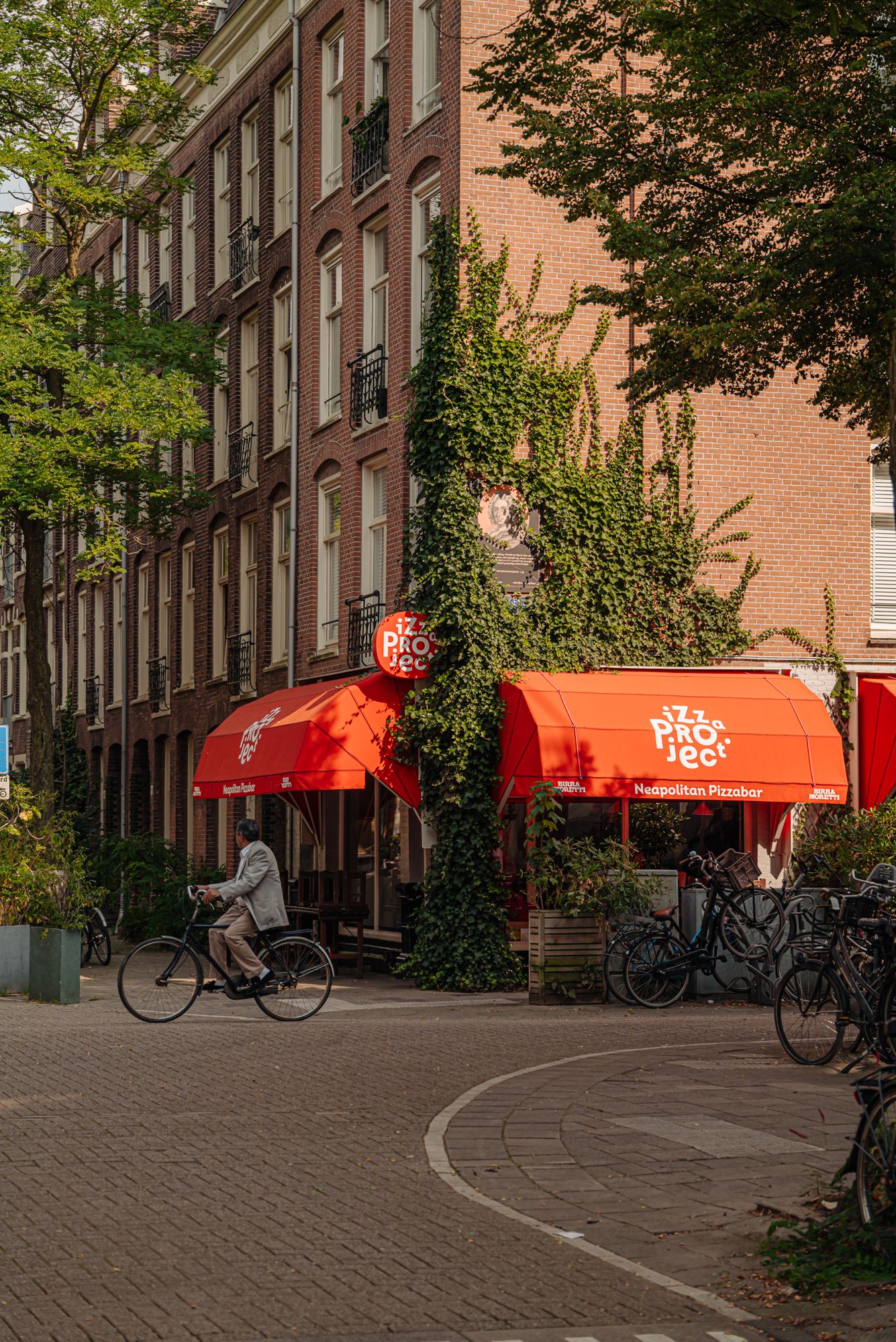 Photo 34 of Vondelstraat 72-H