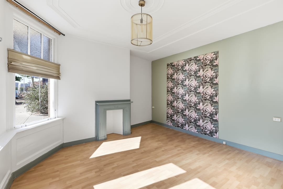 Photo 8 of Van Dishoeckstraat 29