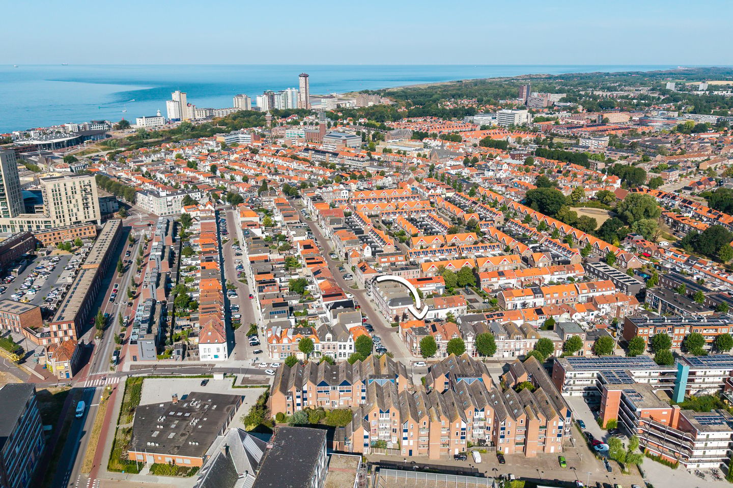 Photo 4 of Van Dishoeckstraat 29