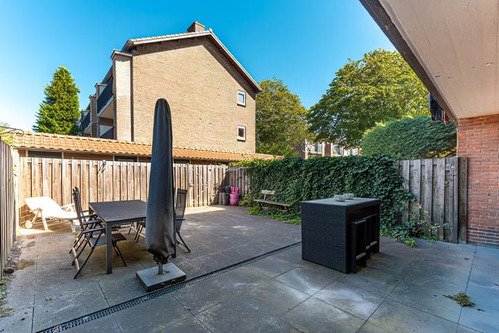 Appartement te koop: Berlagelaan 22, Hilversum