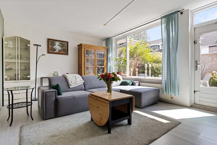 Hoekwoning te koop: Korenmolen 15, Alphen Aan Den Rijn