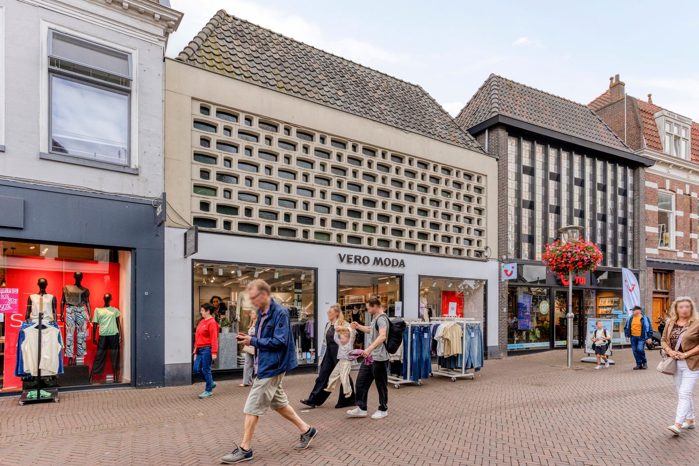 Bekijk foto 1 van Wijde Burgstraat 8-10