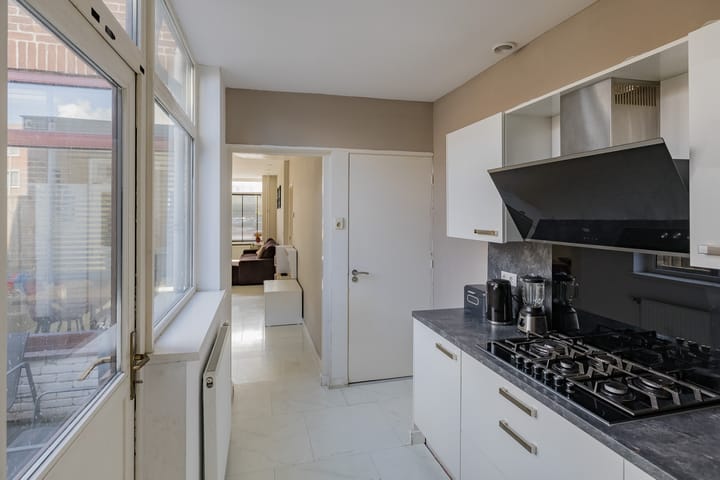 Hoekwoning te koop: Schoutenstraat 14, Ijmuiden