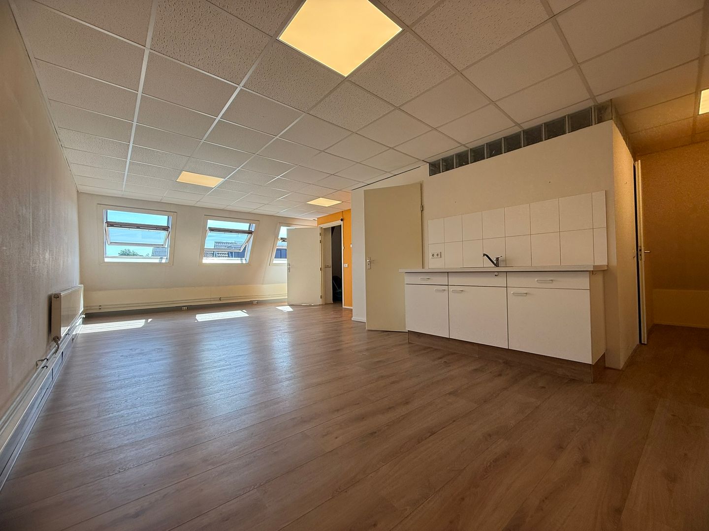 Bekijk foto 2 van Leidsewallen 3-B