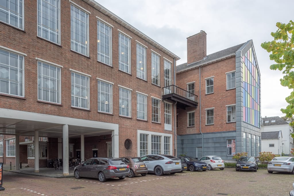 Bekijk foto 3 van Burgemeester Falkenaweg 54
