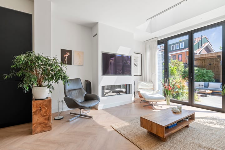 Tussenwoning te koop: Dickmansstraat 25, Haarlem