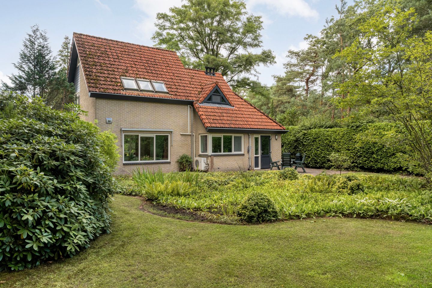 Foto 44 van Veldhaarweg 30
