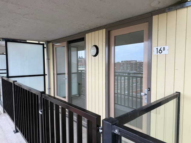 Photo 2 of Noord West Buitensingel 16-B