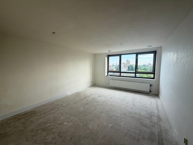 Photo 4 of Noord West Buitensingel 16-B
