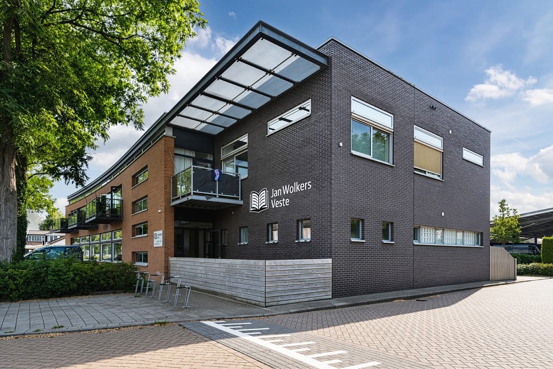 Photo 2 of Jan Wolkershof 4