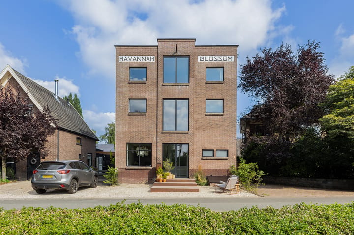 Spoorstraat 49