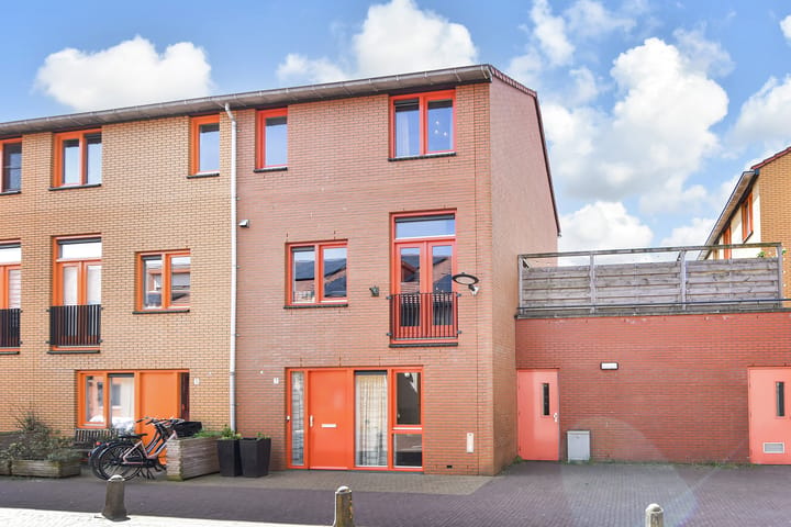 Tussenwoning te koop: Operatie Mannahof 7, Nootdorp