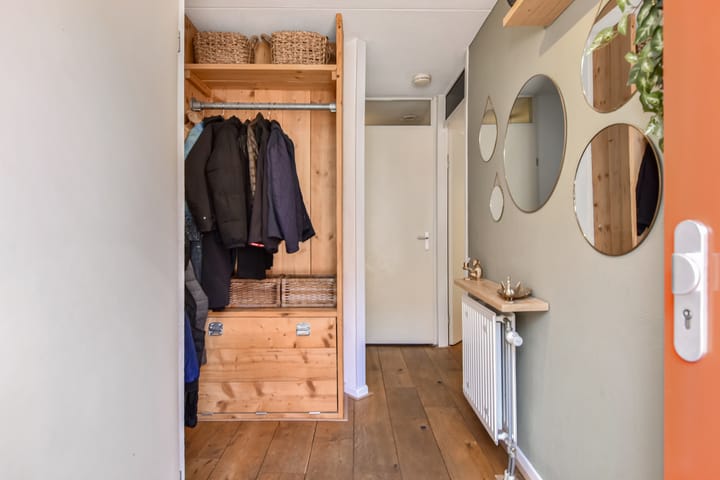 Tussenwoning te koop: Operatie Mannahof 7, Nootdorp