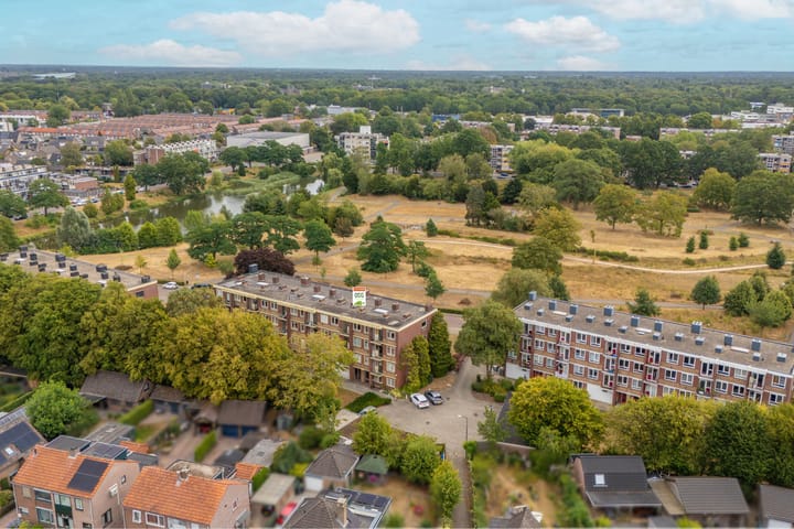 Foto 4 van Albardastraat 82
