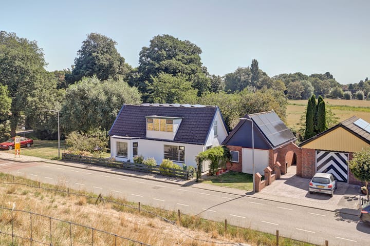 Vrijstaande woning te koop: Dijkweg 347, Andijk