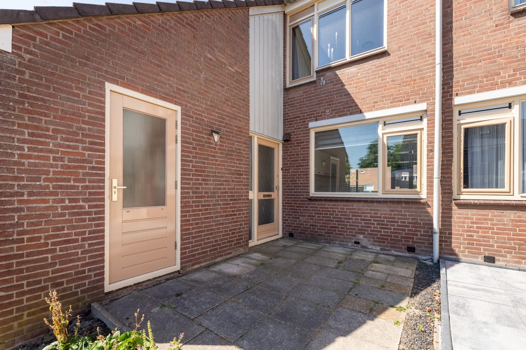 Photo 2 of Pieter van Hemerenplantsoen 3