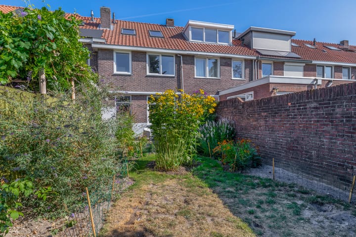 Photo 4 of Bergen op Zoomstraat 43