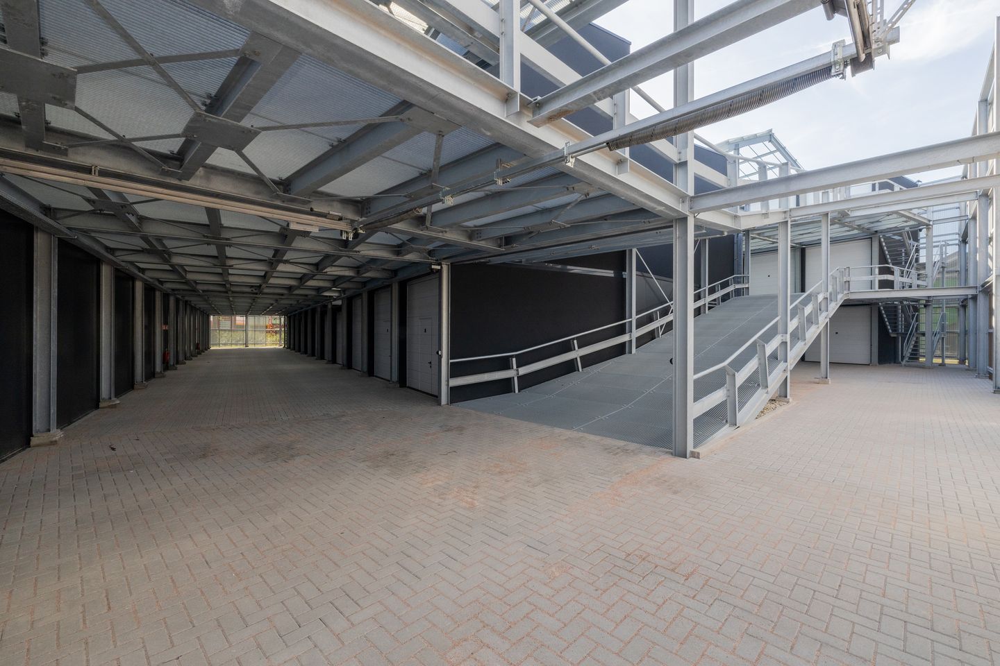 View photo 4 of Vlotlaan 533-H