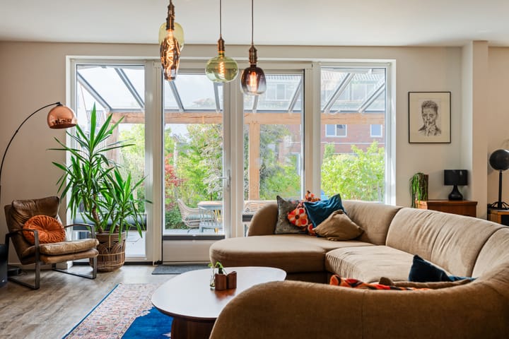 Hoekwoning te koop: Rammenas 17, Roelofarendsveen