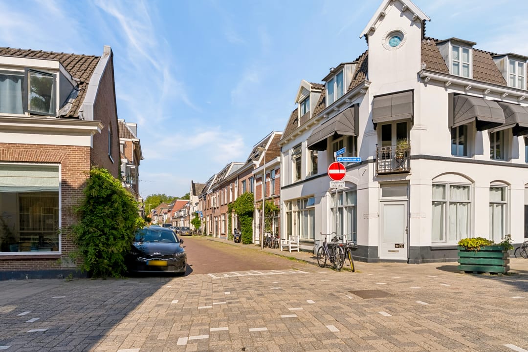 Photo 38 of Gildstraat 54