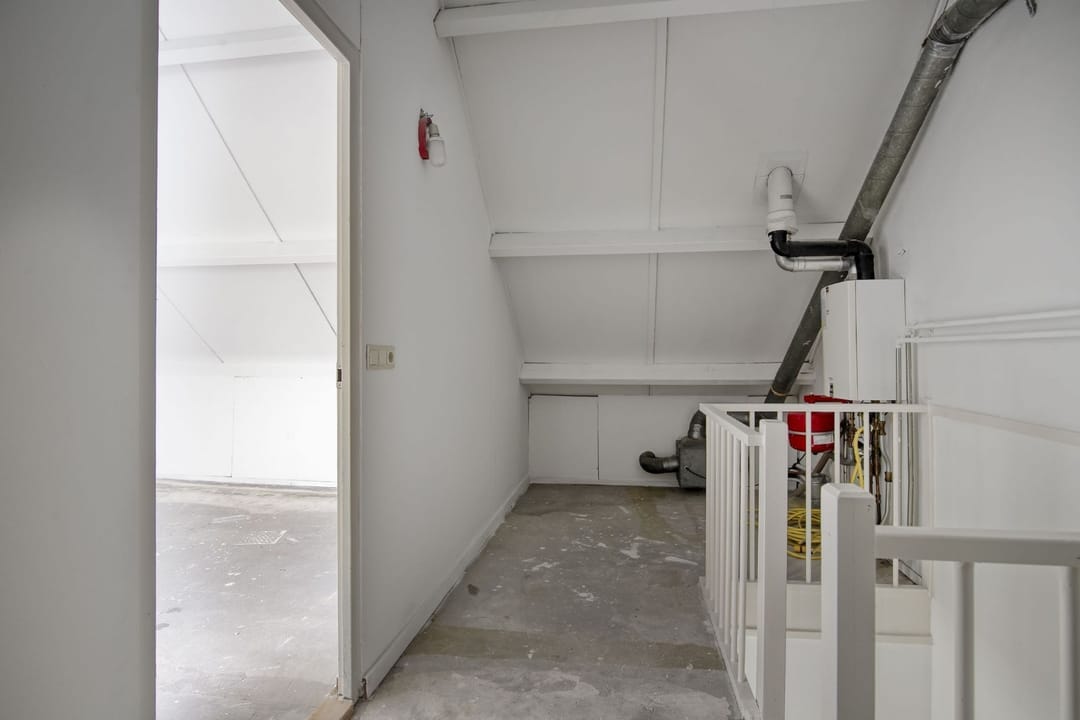 Photo 16 of Kogge 08 33