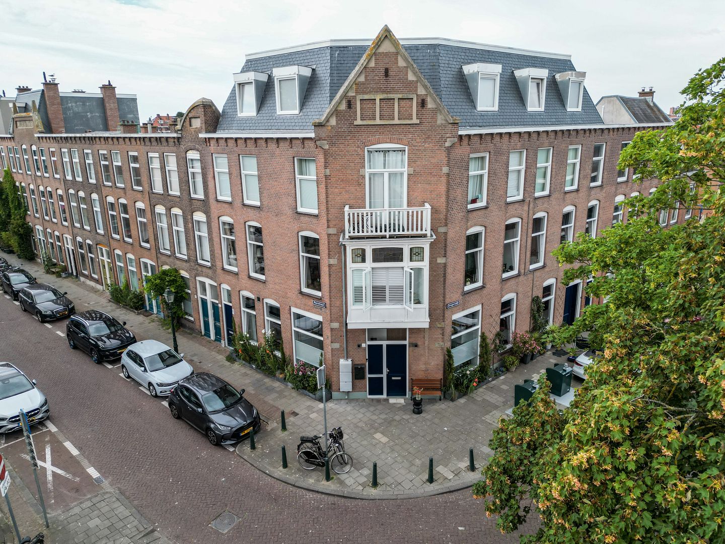 Foto 44 van Roerstraat 1