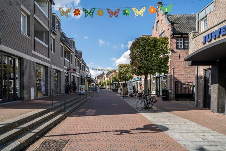 Photo 4 of Raadhuisstraat 22
