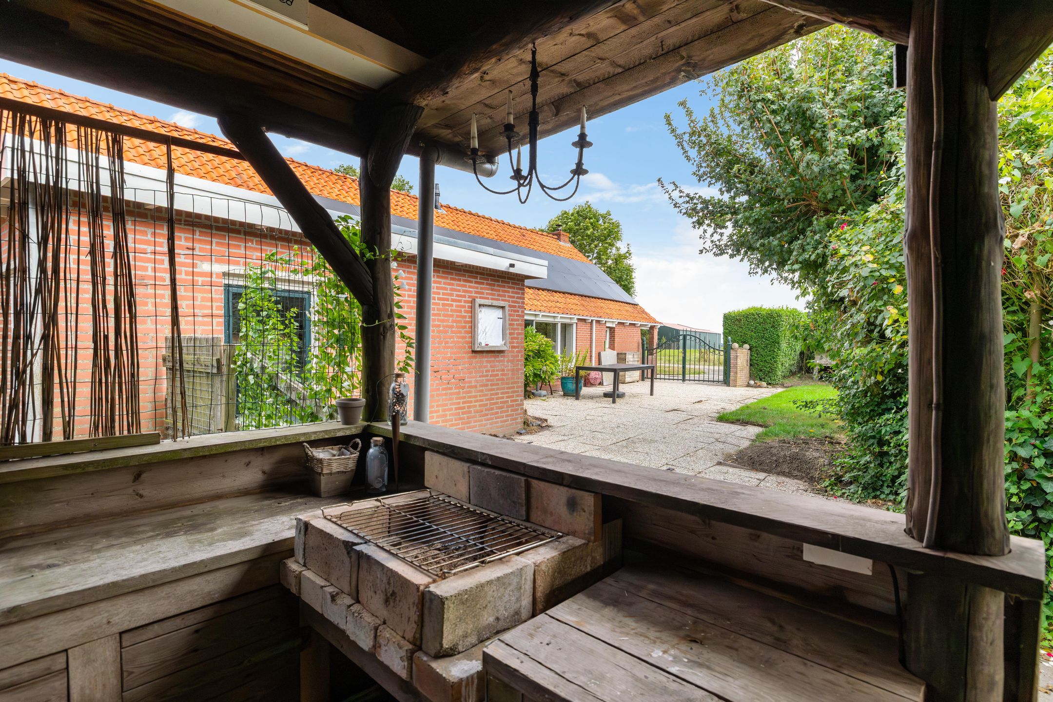 Photo 72 of Binnen A.E. 10