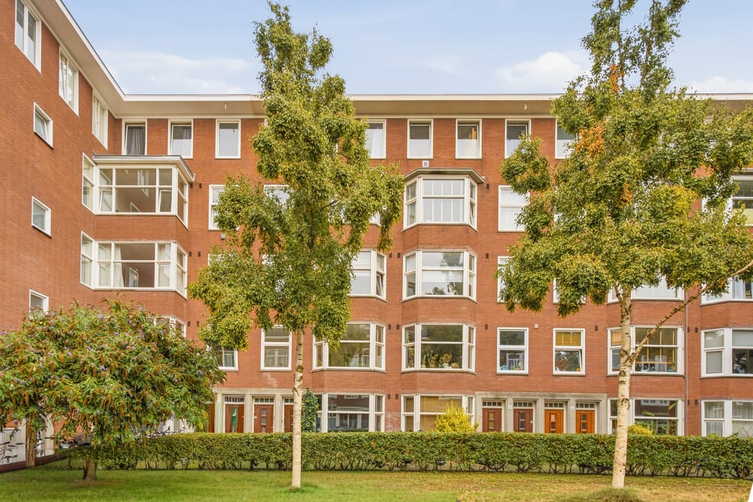 Photo 32 of Bloys van Treslongstraat 48-1