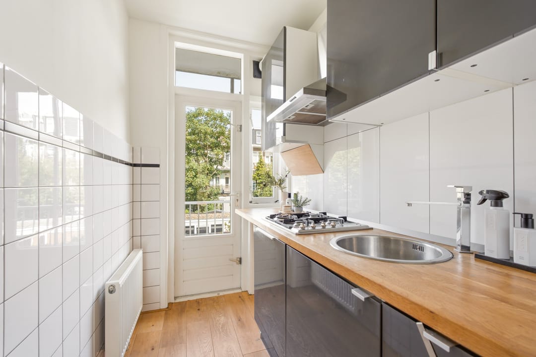 Photo 22 of Bloys van Treslongstraat 48-1