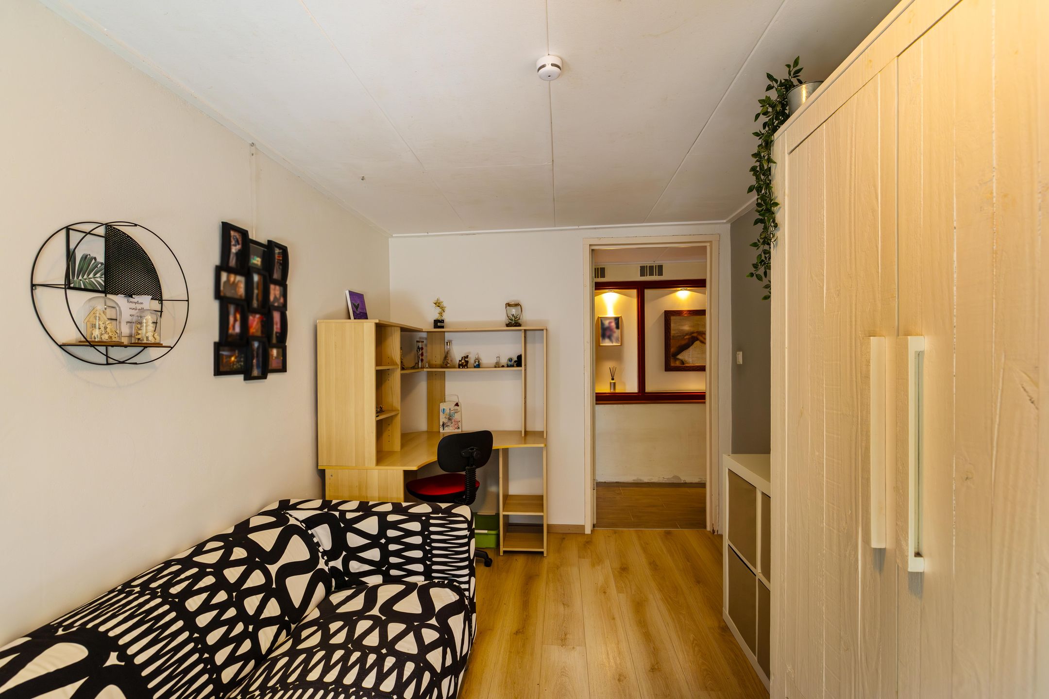 Photo 48 of Binnen A.E. 10