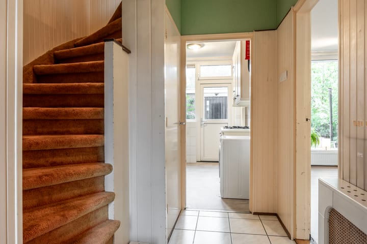 Tussenwoning te koop: De Moorstraat 14, Arnhem