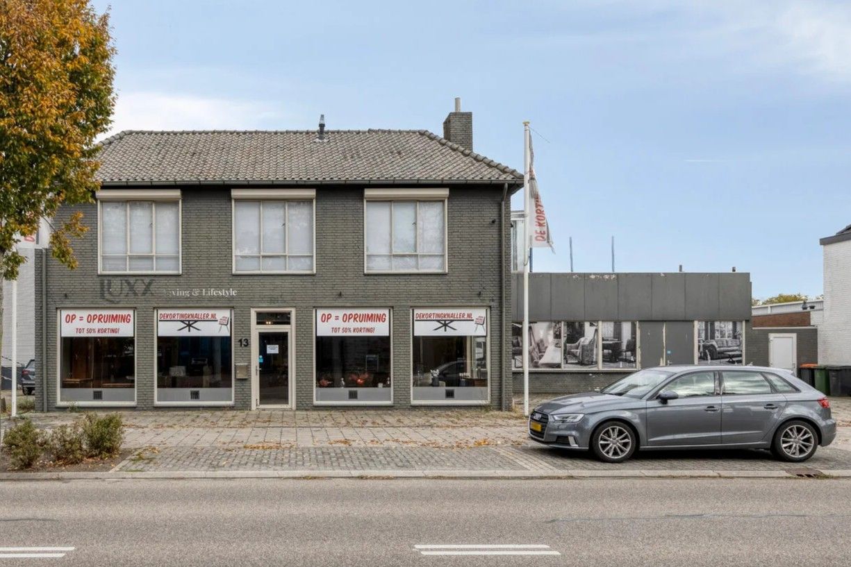 View photo 1 of Rietveldenweg 13