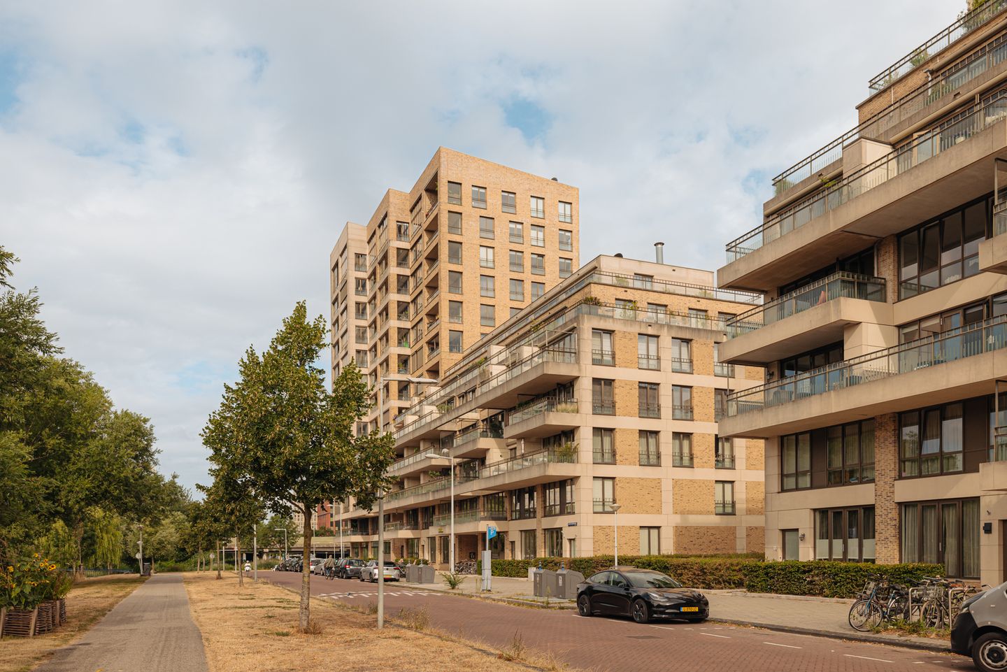 Foto 1 van Saskia van Uijlenburgkade 47