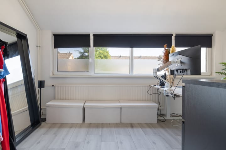 Tussenwoning te koop: Hesselterbrink 71, Emmen