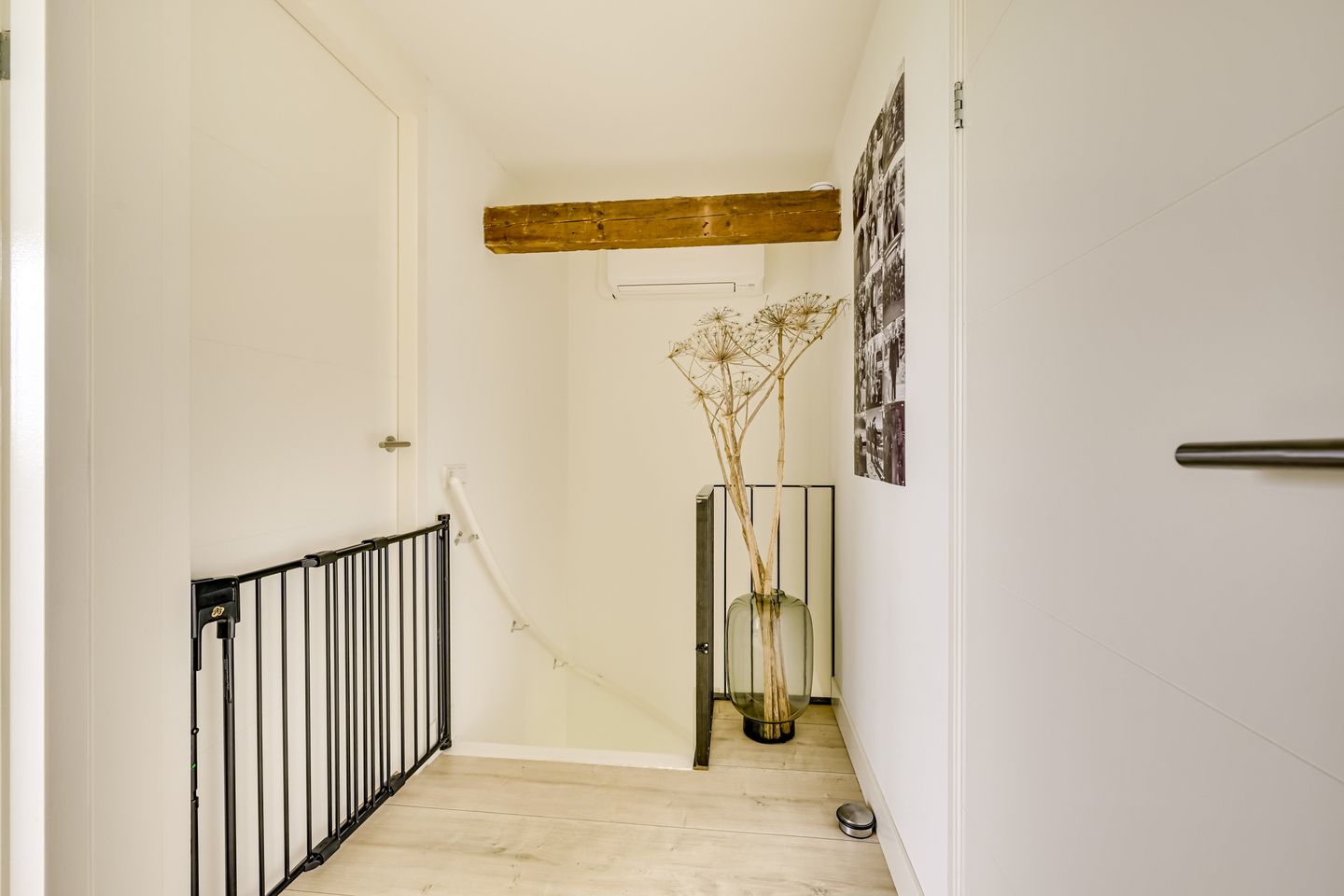 Photo 20 of Herenstraat 135