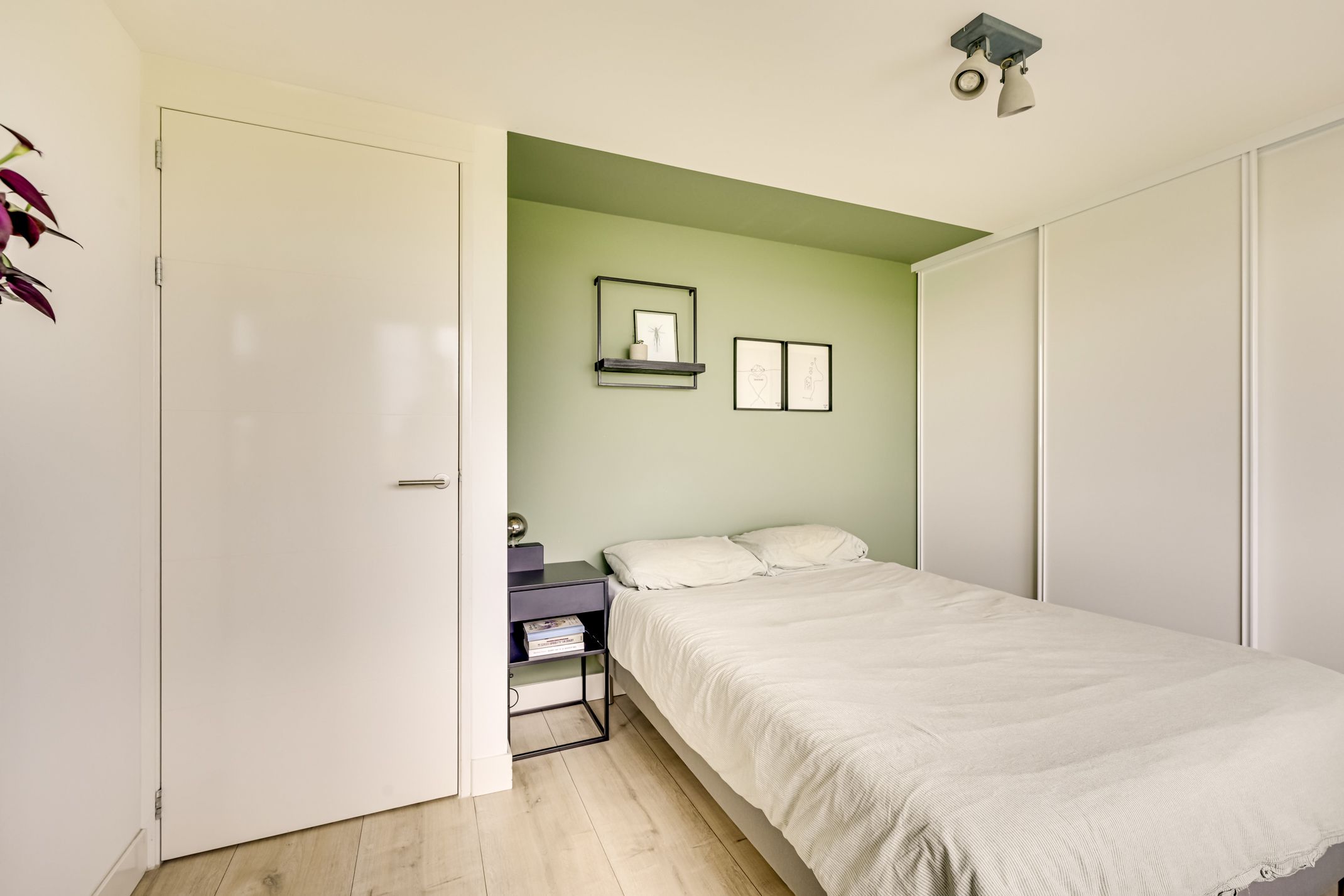 Photo 21 of Herenstraat 135